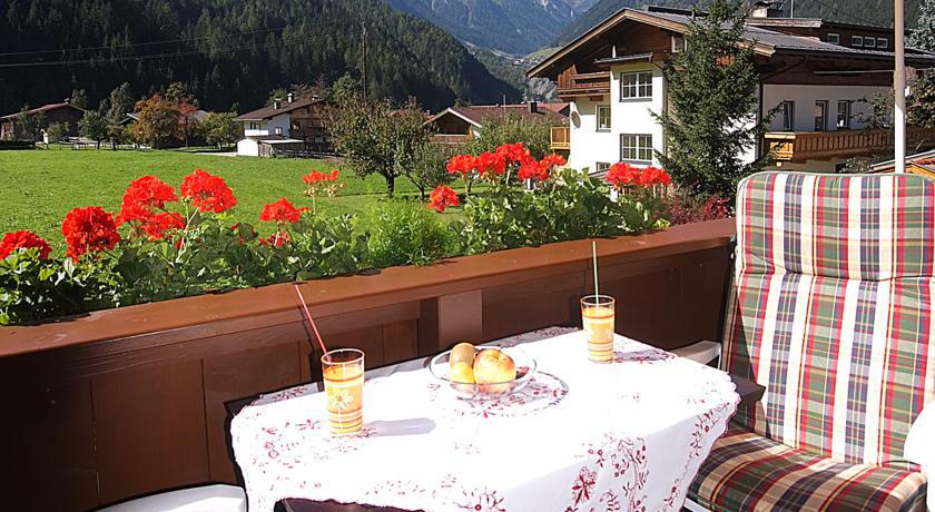 Hotel Maximilian Mayrhofen Szoba fotó