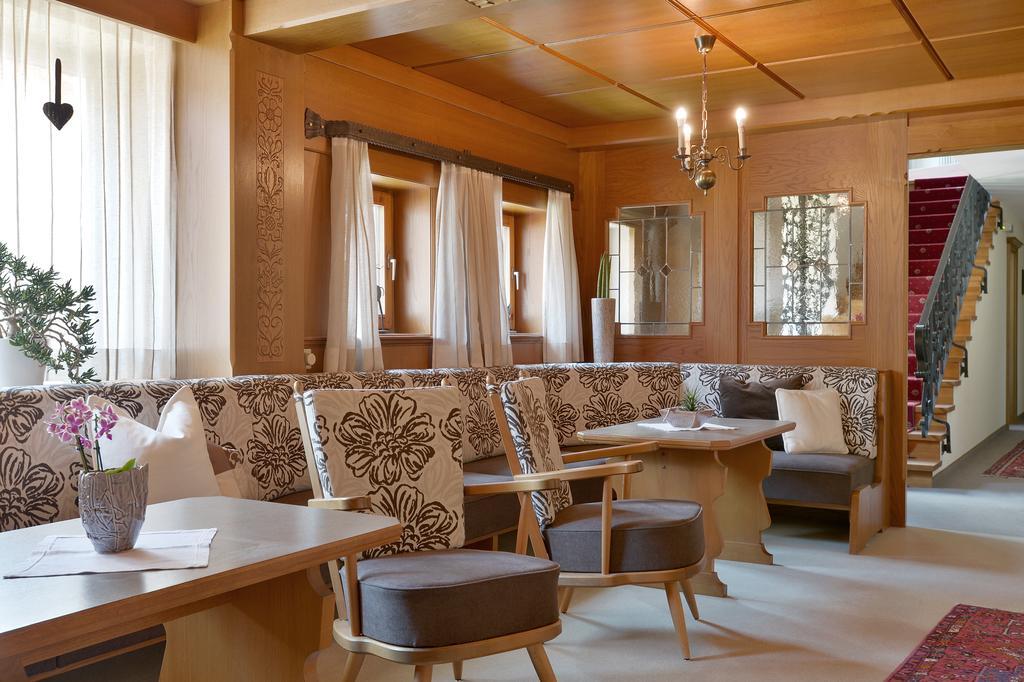 Hotel Maximilian Mayrhofen Szoba fotó